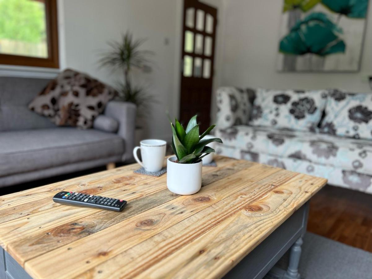 Tore Birchwood Cottage מראה חיצוני תמונה